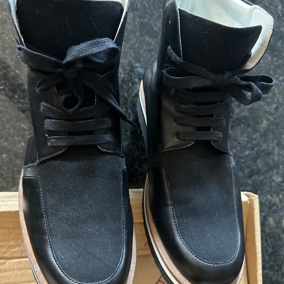 Mens Armani Boots - Picture 2 of 5